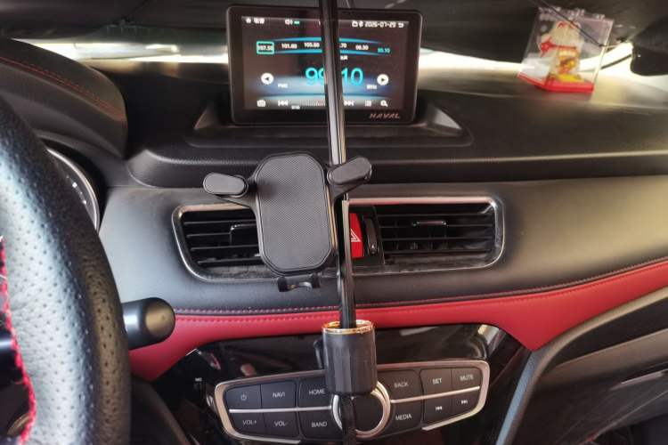 Used Haval H1 2016 Revised Version Blue Badge 1.5L Manual Luxury Edition Audio And AC Panel