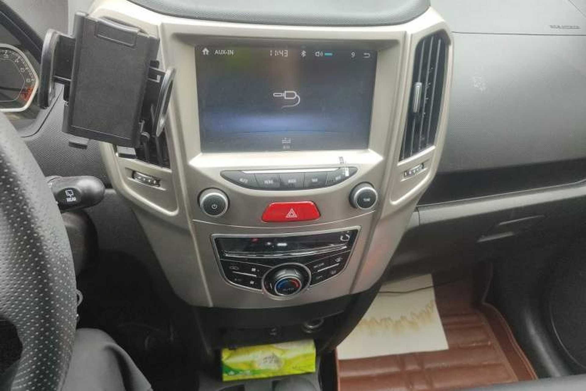 Used Haval H1 2016 Red-Label 1.5L AMT Luxury Model Audio And AC Panel