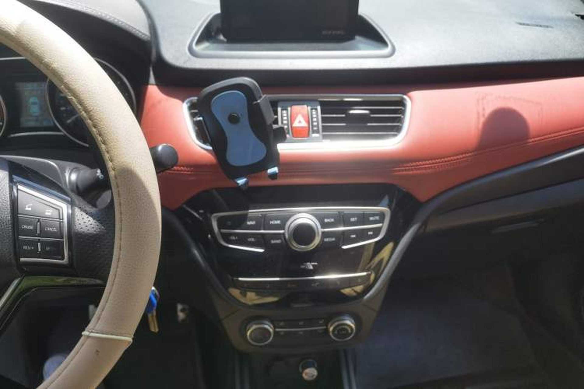 Used Haval H1 2016 Blue Label 1.5L AMT Luxury Model Audio And AC Panel