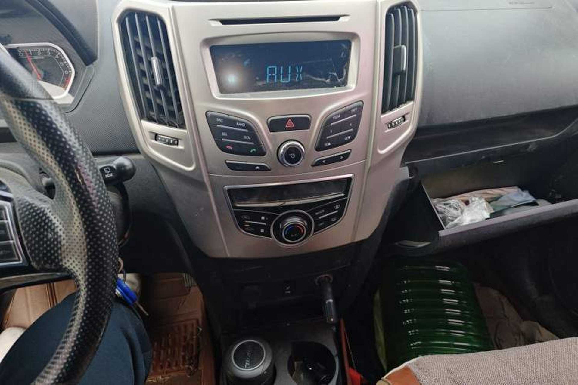 Used Haval H1 2016 Red Label 1.5L AMT Comfort Model Audio And AC Panel