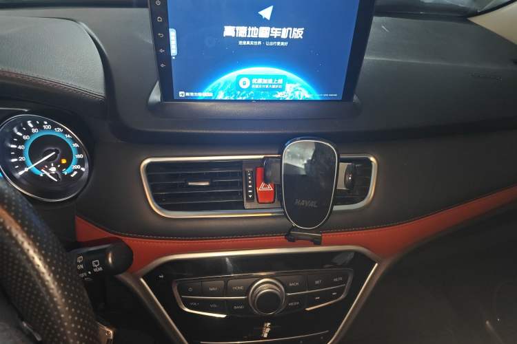 Used Haval H1 2016 Revised Version Blue Badge 1.5L AMT Luxury Edition Audio And AC Panel