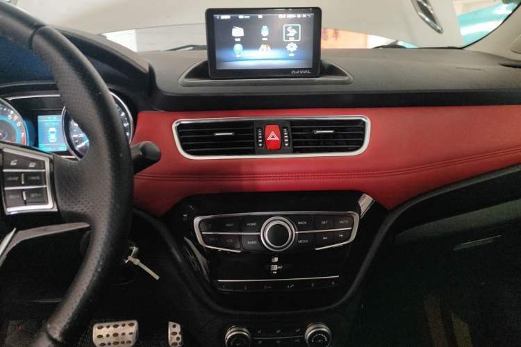 Used Haval H1 2016 Blue Label 1.5L AMT Luxury Model Audio And AC Panel