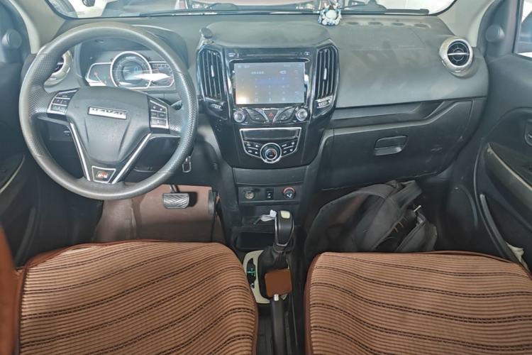 Used Haval H1 2016 Red Label 1.5L AMT Comfort Model Center Console
