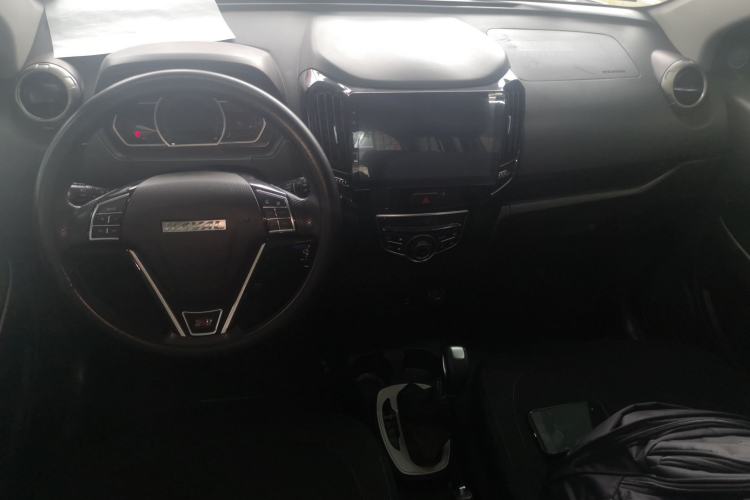 Used Haval H1 2016 Red Label 1.5L AMT Comfort Model Center Console
