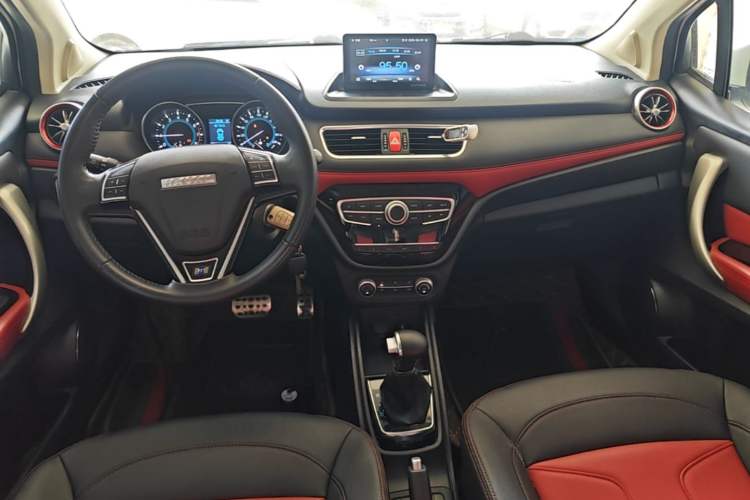 Used Haval H1 2016 Revised Version Blue Badge 1.5L AMT Comfort Edition Center Console