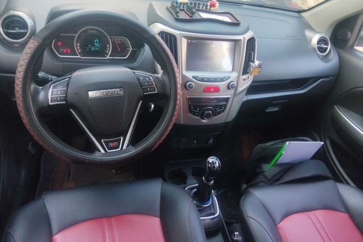 Used Haval H1 2016 Red Label 1.5L Manual Luxury Model Center Console