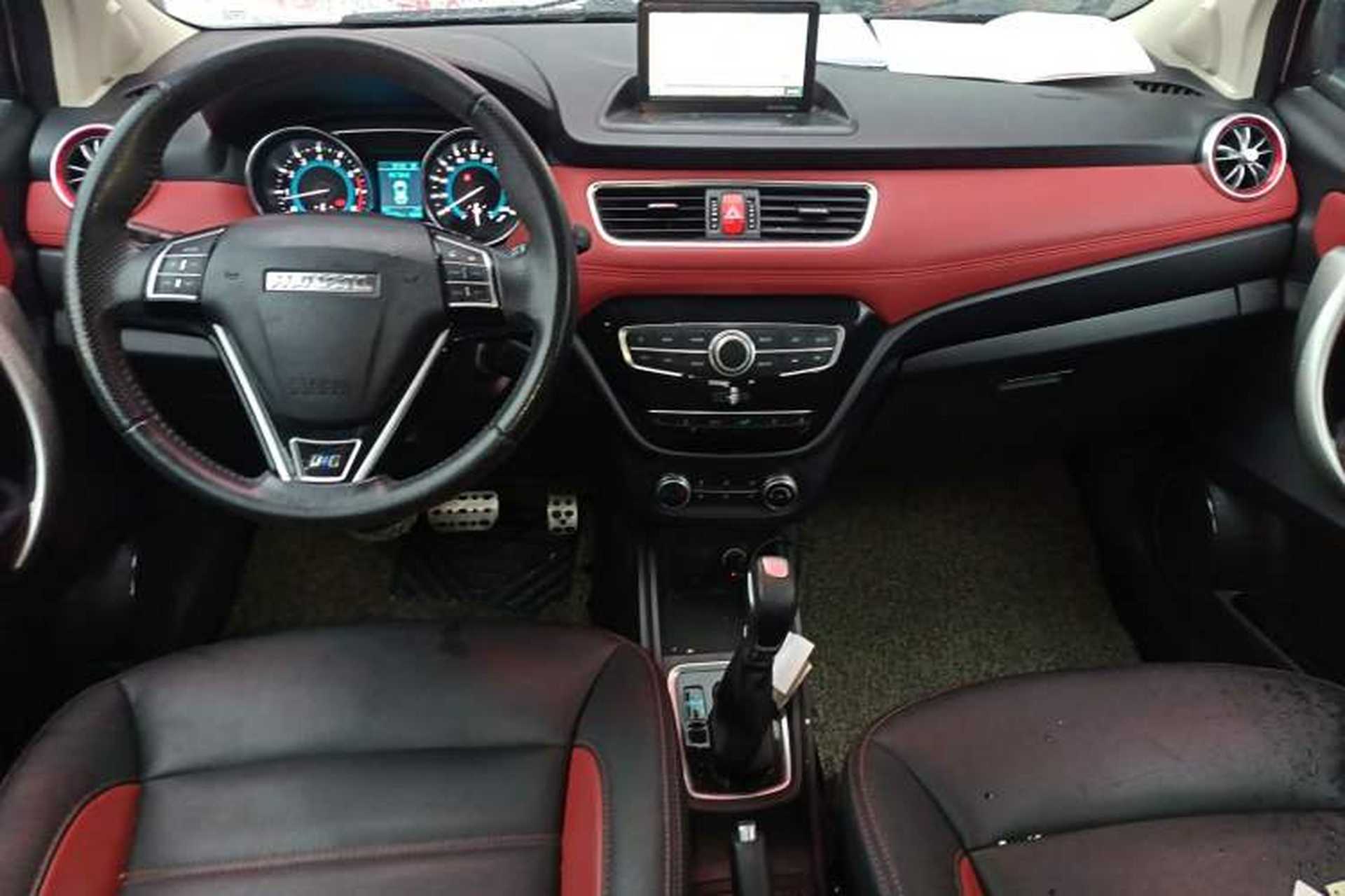 Used Haval H1 2016 Blue Label 1.5L AMT Luxury Model Center Console