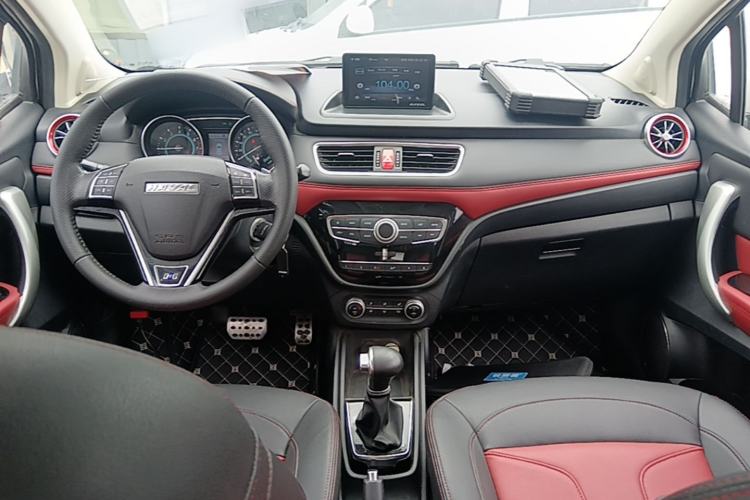 Used Haval H1 2016 Revised Version Blue Badge 1.5L AMT Luxury Edition Center Console