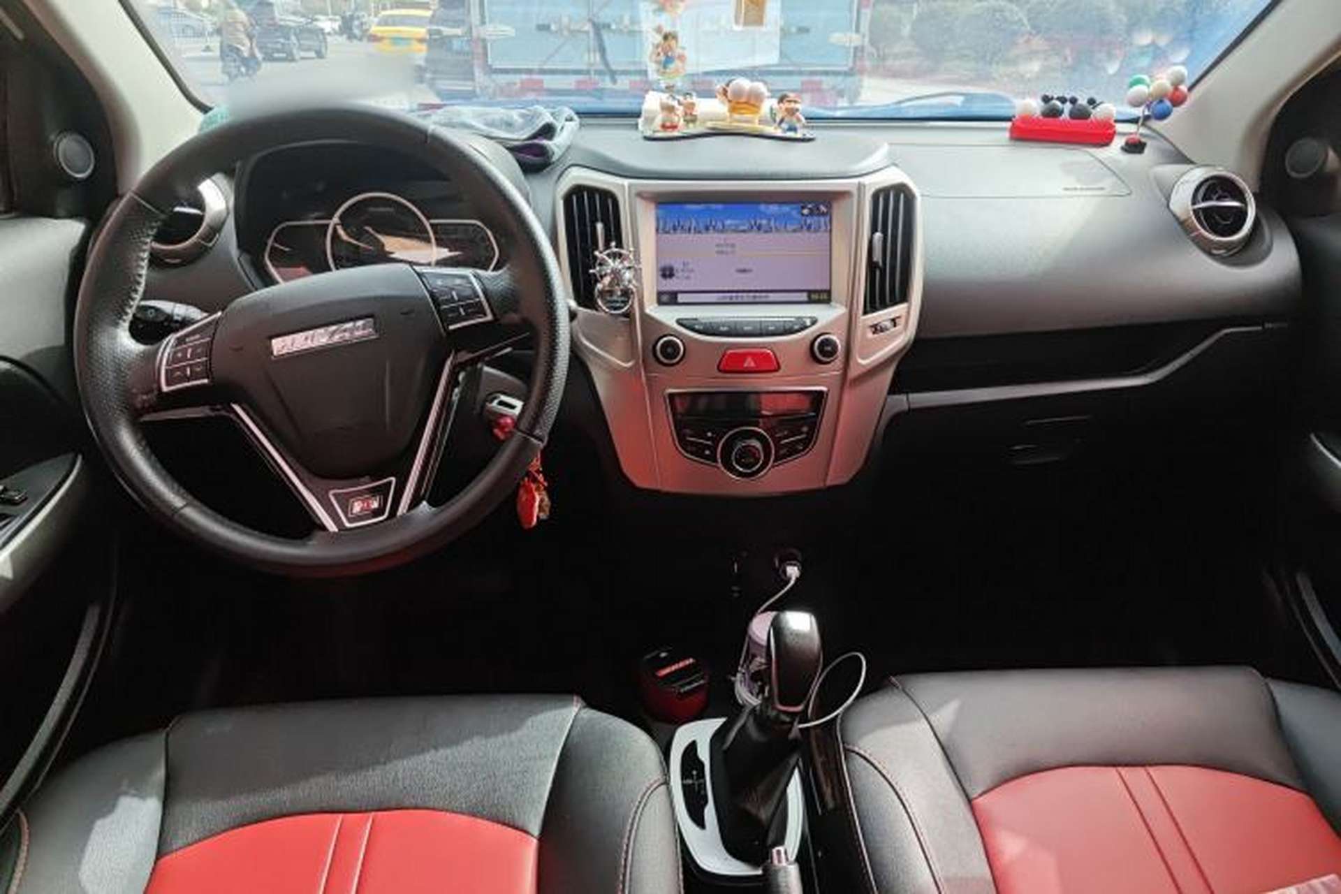 Used Haval H1 2016 Red-Label 1.5L AMT Luxury Model Center Console