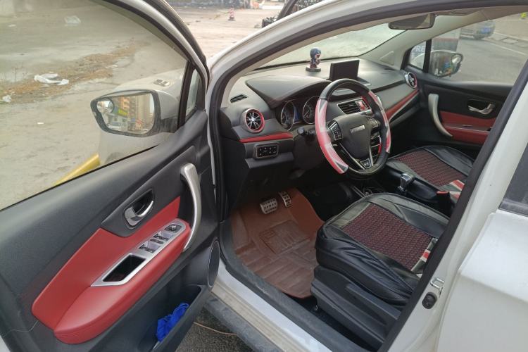 Used Haval H1 2016 Revised Version Blue Badge 1.5L AMT Luxury Edition Driver Seat