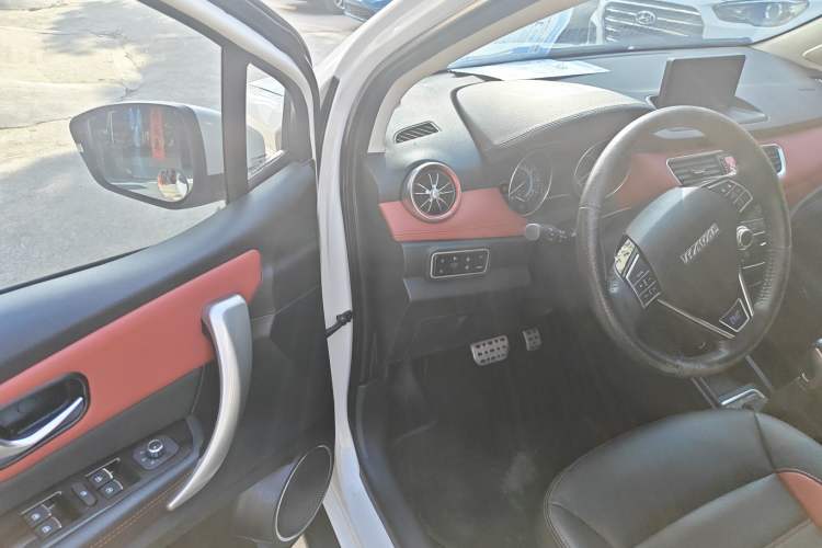 Used Haval H1 2016 Blue Label 1.5L AMT Luxury Model Driver Seat