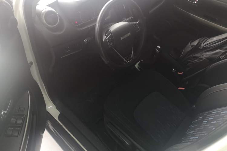 Used Haval H1 2016 Red Label 1.5L AMT Comfort Model Driver Seat