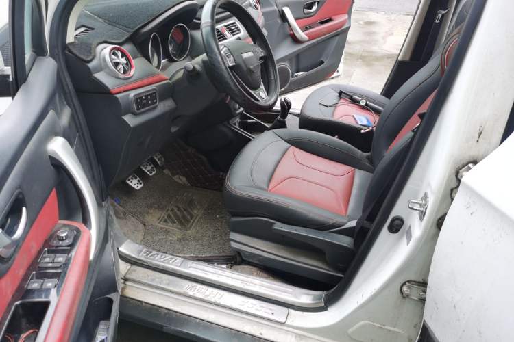 Used Haval H1 2016 Revised Version Blue Badge 1.5L Manual Luxury Edition Driver Seat