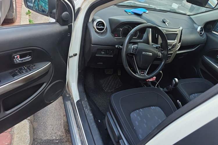 Used Haval H1 2016 Red Label 1.5L AMT Comfort Model Driver Seat