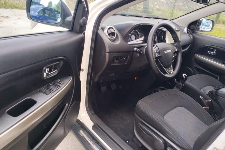 Used Haval H1 2016 Red Label 1.5L Manual Comfort Edition Driver Seat