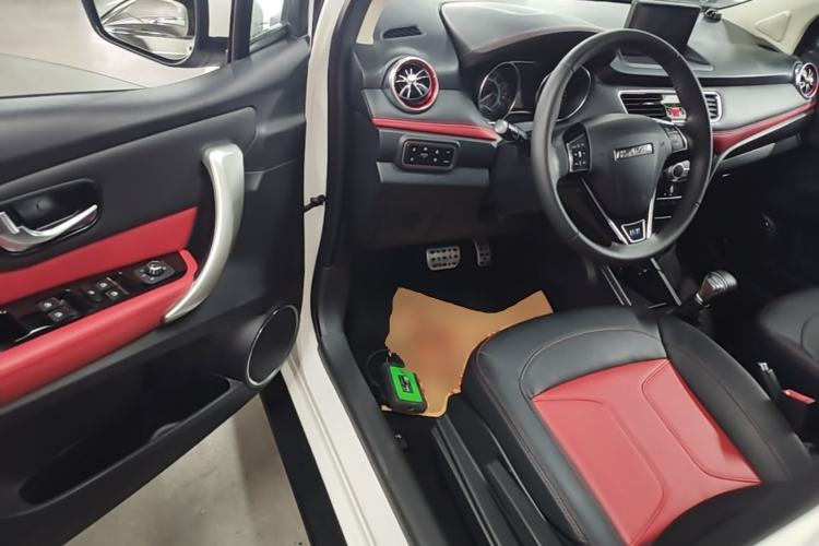 Used Haval H1 2016 Revised Version Blue Badge 1.5L AMT Luxury Edition Driver Seat