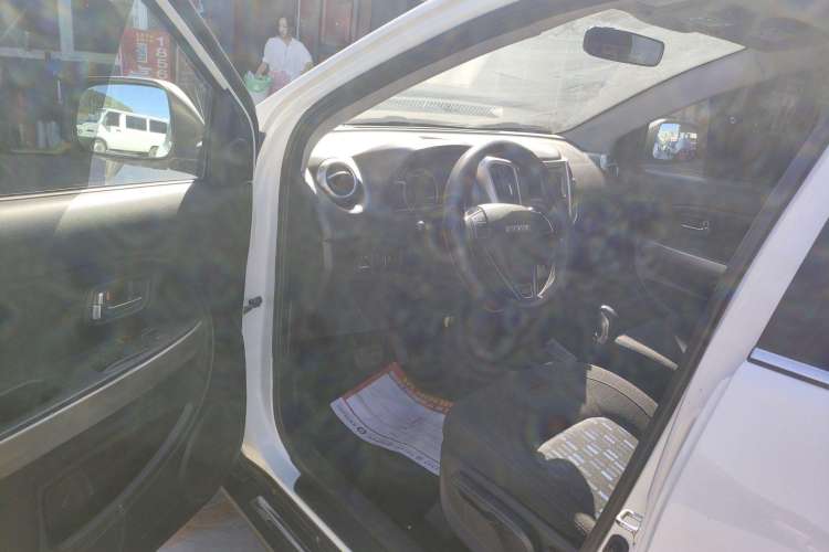 Used Haval H1 2016 Red Label 1.5L AMT Comfort Model Driver Seat