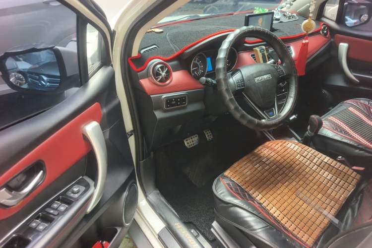 Used Haval H1 2016 Blue Label 1.5L AMT Luxury Model Driver Seat