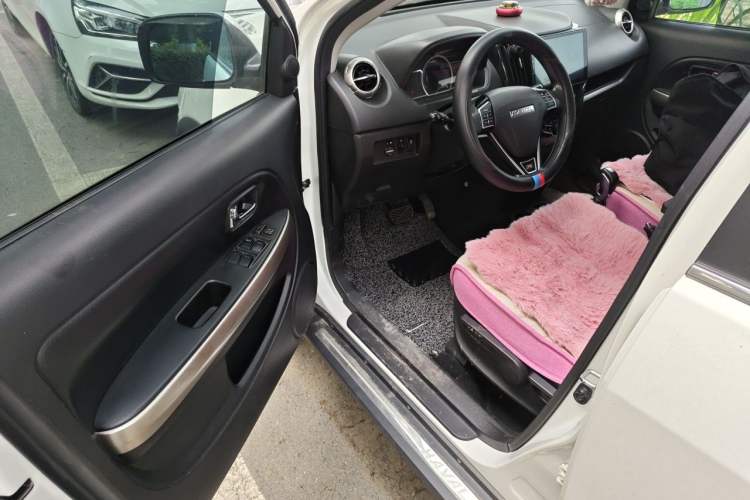 Used Haval H1 2016 Red Label 1.5L AMT Comfort Model Driver Seat