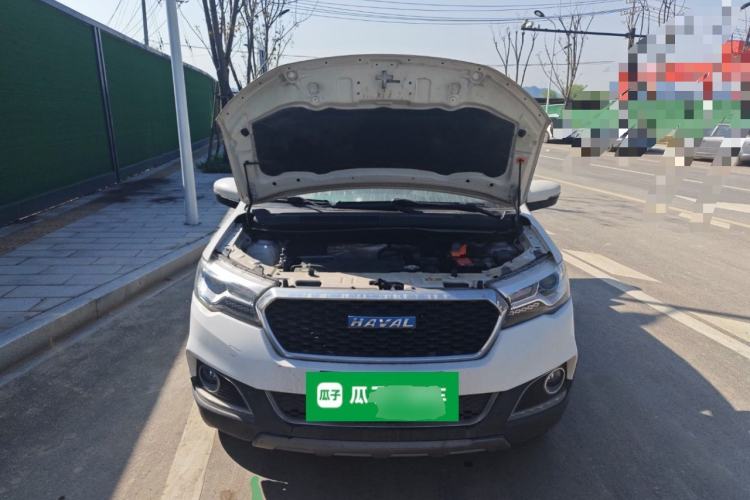Used Haval H1 2016 Revised Version Blue Badge 1.5L AMT Luxury Edition Engine Bay