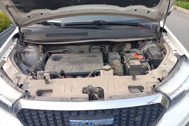 Used Haval H1 2016 Revised Version Blue Badge 1.5L Manual Luxury Edition Engine Bay