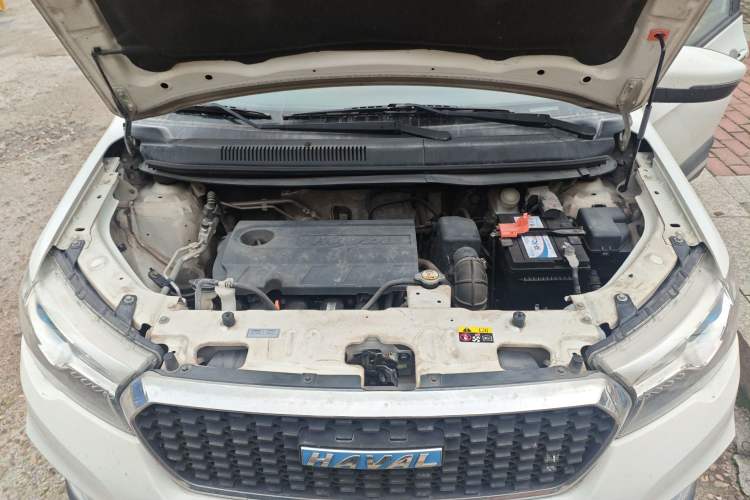 Used Haval H1 2016 Revised Version Blue Badge 1.5L AMT Luxury Edition Engine Bay