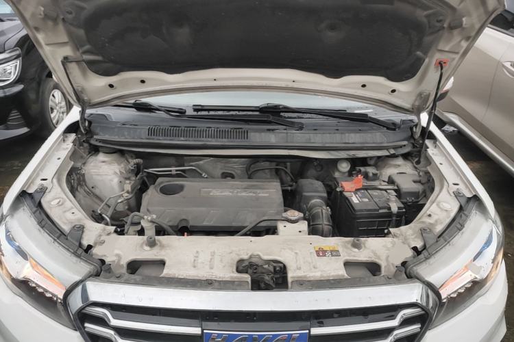 Used Haval H1 2016 Blue Label 1.5L AMT Luxury Model Engine Bay