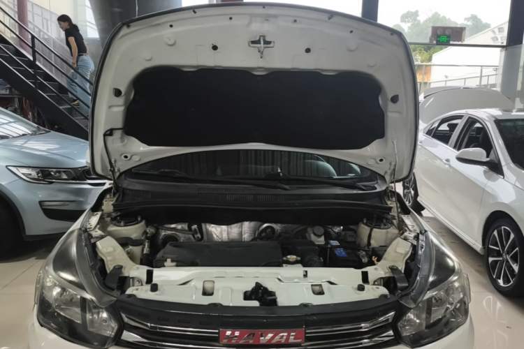 Used Haval H1 2016 Red Label 1.5L Manual Comfort Edition Engine Bay