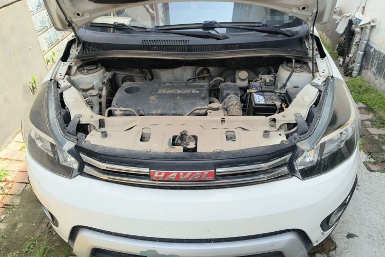 Used Haval H1 2016 Red Label 1.5L Manual Luxury Model Engine Bay