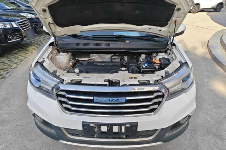 Used Haval H1 2016 Blue Label 1.5L AMT Luxury Model Engine Bay