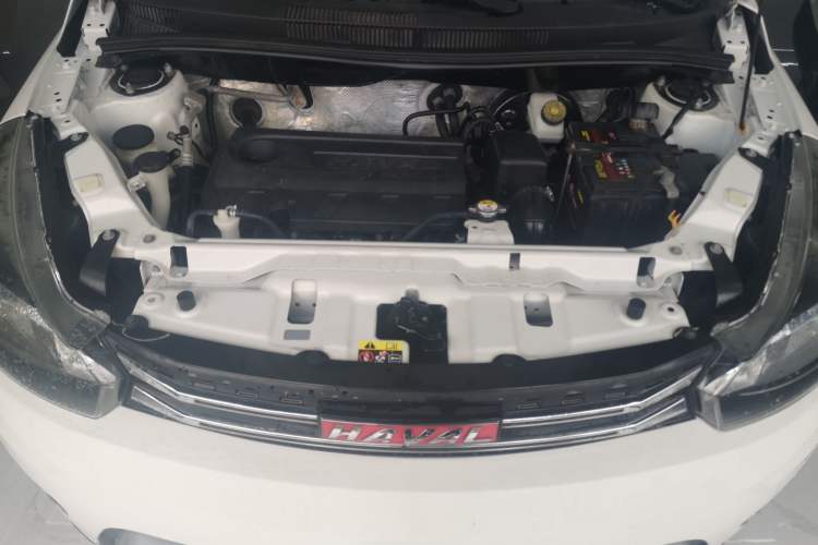 Used Haval H1 2016 Red Label 1.5L AMT Comfort Model Engine Bay