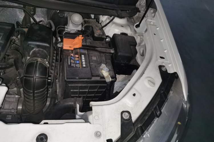 Used Haval H1 2016 Revised Version Blue Badge 1.5L AMT Luxury Edition Engine Bay Left