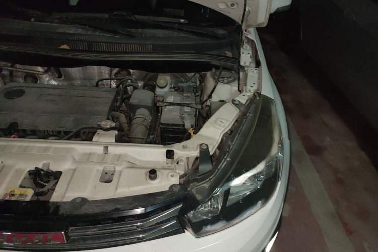 Used Haval H1 2016 Red Label 1.5L Manual Comfort Edition Engine Bay Left