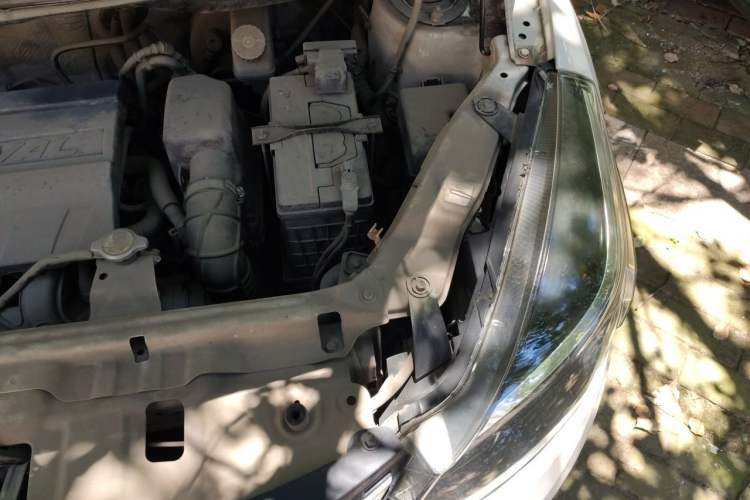 Used Haval H1 2016 Red Label 1.5L Manual Comfort Edition Engine Bay Left