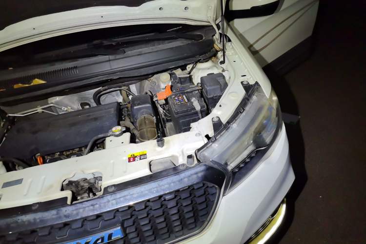 Used Haval H1 2016 Revised Version Blue Badge 1.5L AMT Luxury Edition Engine Bay Left