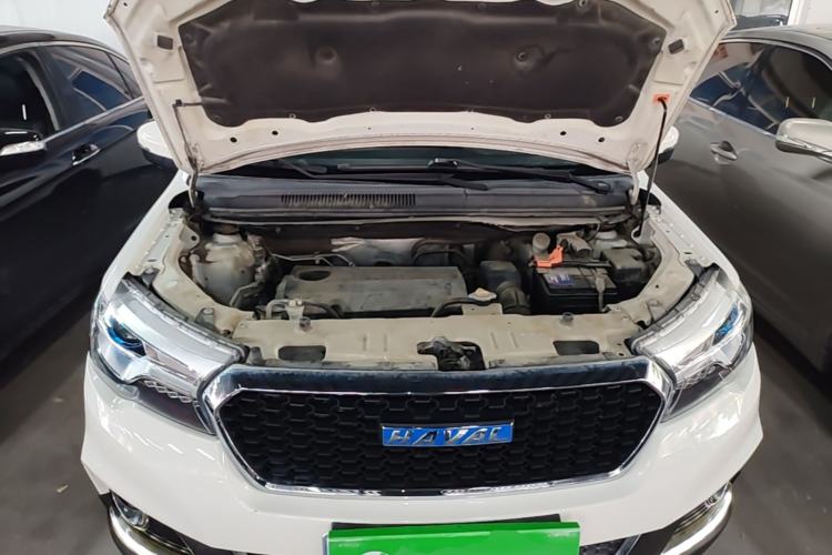Used Haval H1 2016 Revised Version Blue Badge 1.5L AMT Luxury Edition Engine Bay