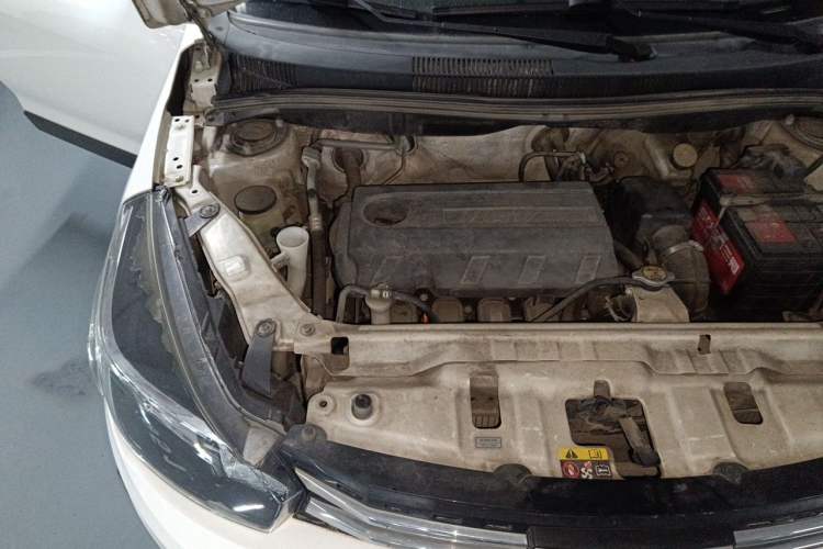 Used Haval H1 2016 Red-Label 1.5L AMT Luxury Model Engine Bay Right
