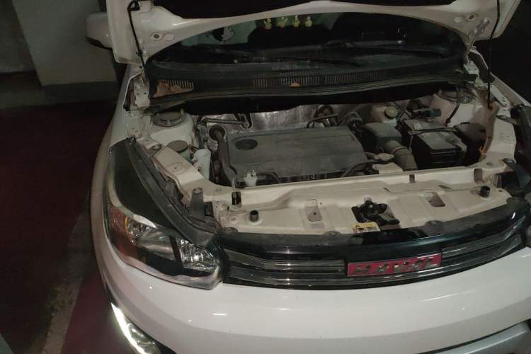 Used Haval H1 2016 Red Label 1.5L Manual Comfort Edition Engine Bay Right