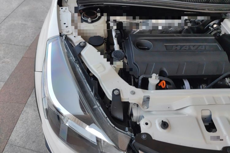 Used Haval H1 2016 Red-Label 1.5L AMT Luxury Model Engine Bay Right
