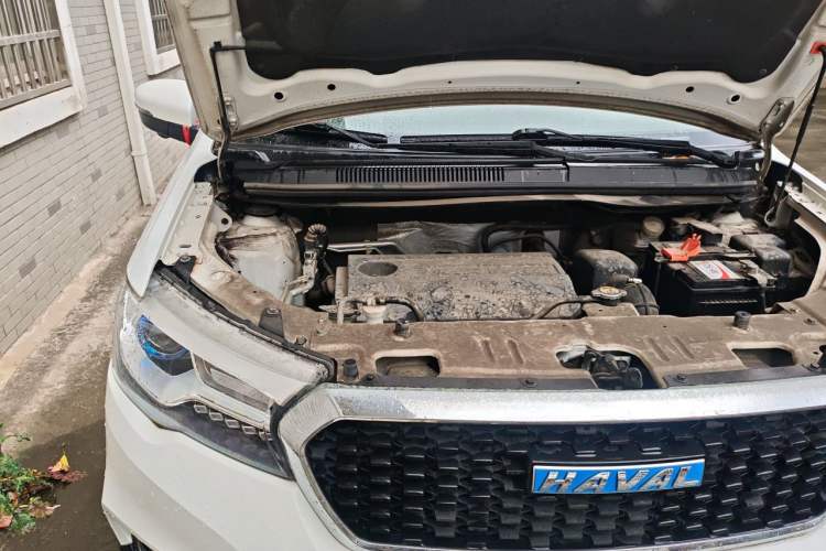 Used Haval H1 2016 Revised Version Blue Badge 1.5L AMT Luxury Edition Engine Bay Right