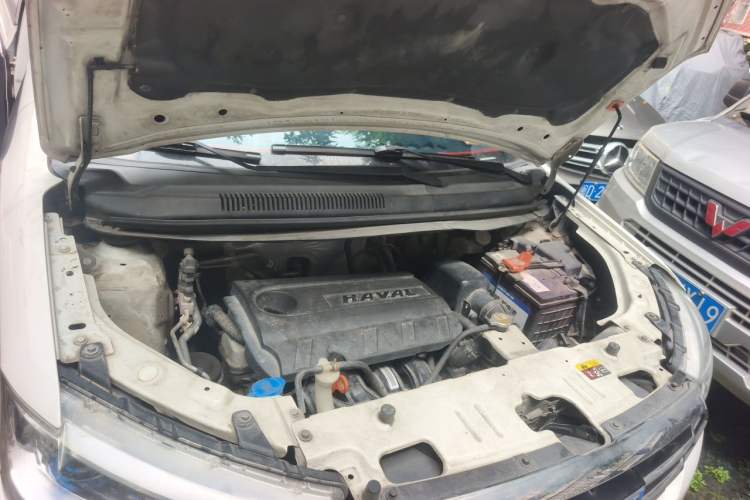 Used Haval H1 2016 Blue Label 1.5L AMT Luxury Model Engine Bay