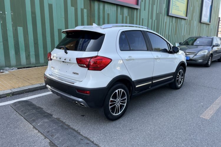 Used Haval H1 2016 Revised Version Blue Badge 1.5L AMT Luxury Edition Exterior 1