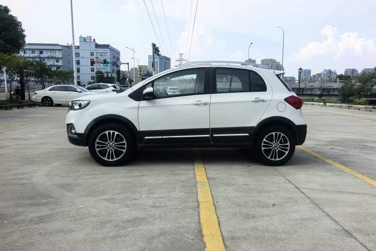 Used Haval H1 2016 Blue Label 1.5L AMT Luxury Model Exterior 2