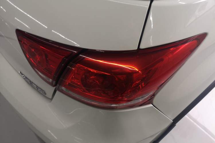 Used Haval H1 2016 Red Label 1.5L AMT Comfort Model Exterior 3