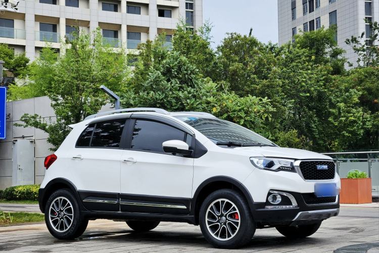 Used Haval H1 2016 Revised Version Blue Badge 1.5L AMT Luxury Edition Exterior 3