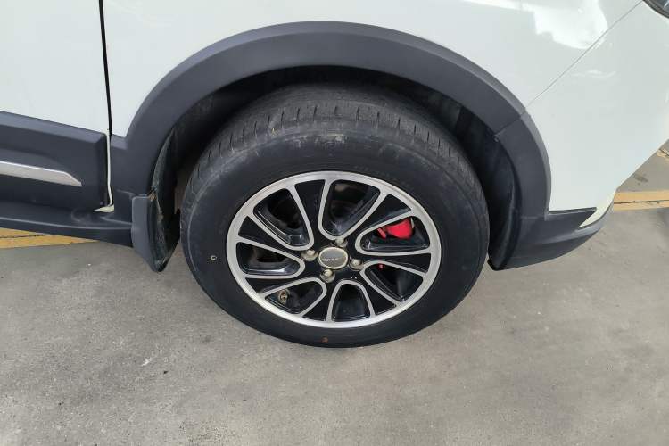 Used Haval H1 2016 Revised Version Blue Badge 1.5L Manual Comfort Edition Exterior 3