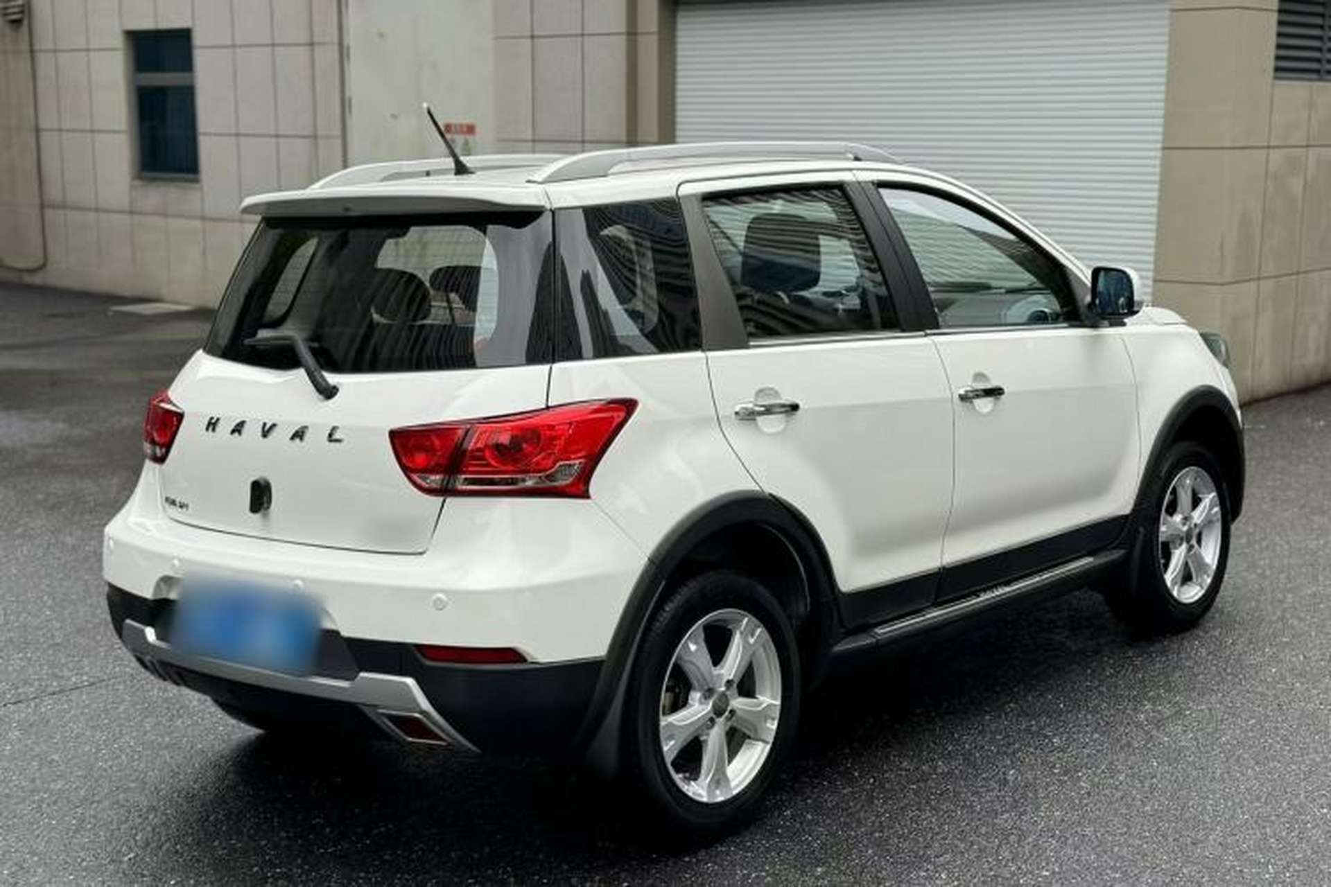 Used Haval H1 2016 Red-Label 1.5L AMT Luxury Model Exterior 4