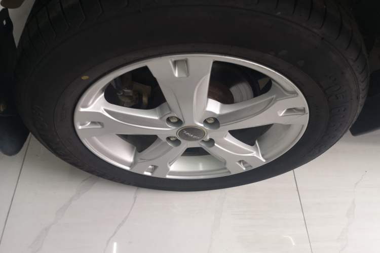 Used Haval H1 2016 Red Label 1.5L AMT Comfort Model Exterior 5