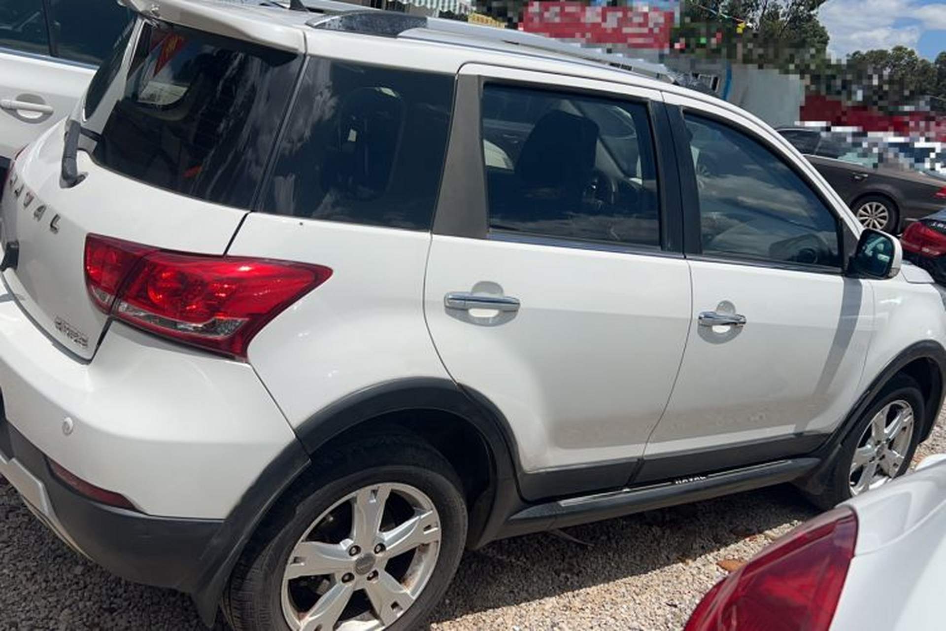 Used Haval H1 2016 Red Label 1.5L AMT Comfort Model Exterior 5