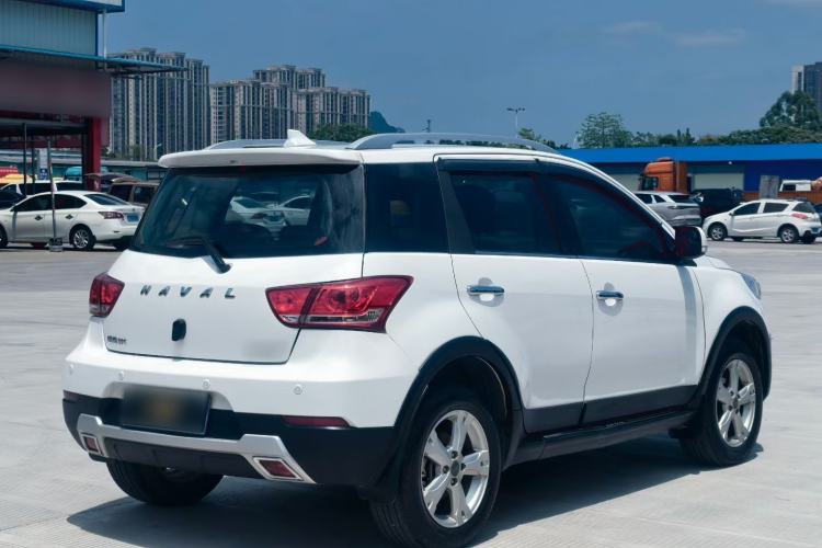Used Haval H1 2016 Red Label 1.5L Manual Luxury Model Exterior 7